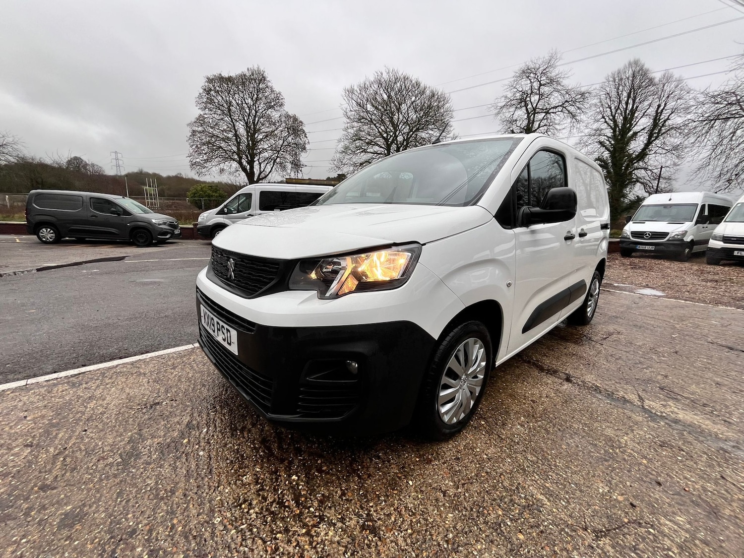 Used Peugeot Partner 2019 for sale - 77301506: Photo 2