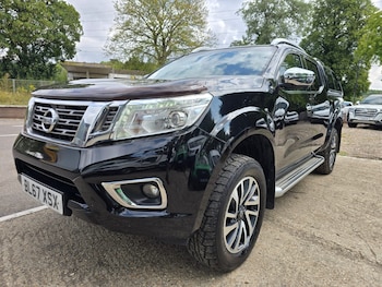 Used Nissan Navara 2018 for sale - 75483647: Photo