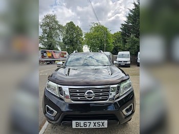 Used Nissan Navara 2018 for sale - 75483647: Photo