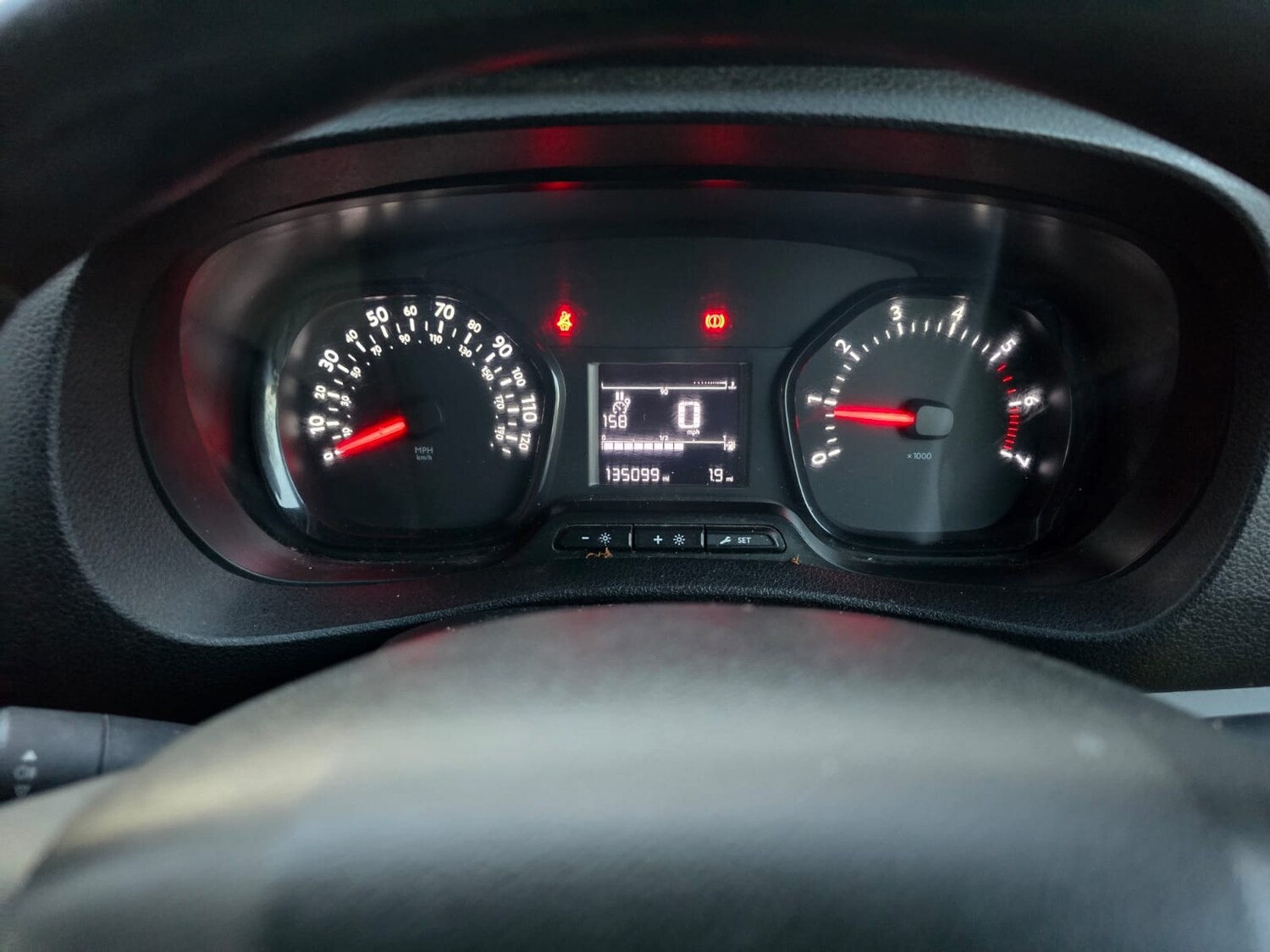 Used Peugeot Expert 2017 for sale - 77931909: Photo 27