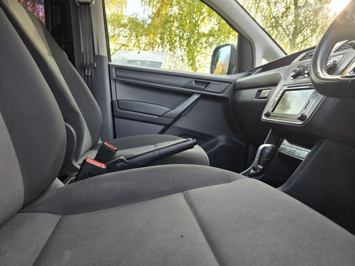 Used Volkswagen Caddy Maxi 2017 for sale - 76437332: Photo 24