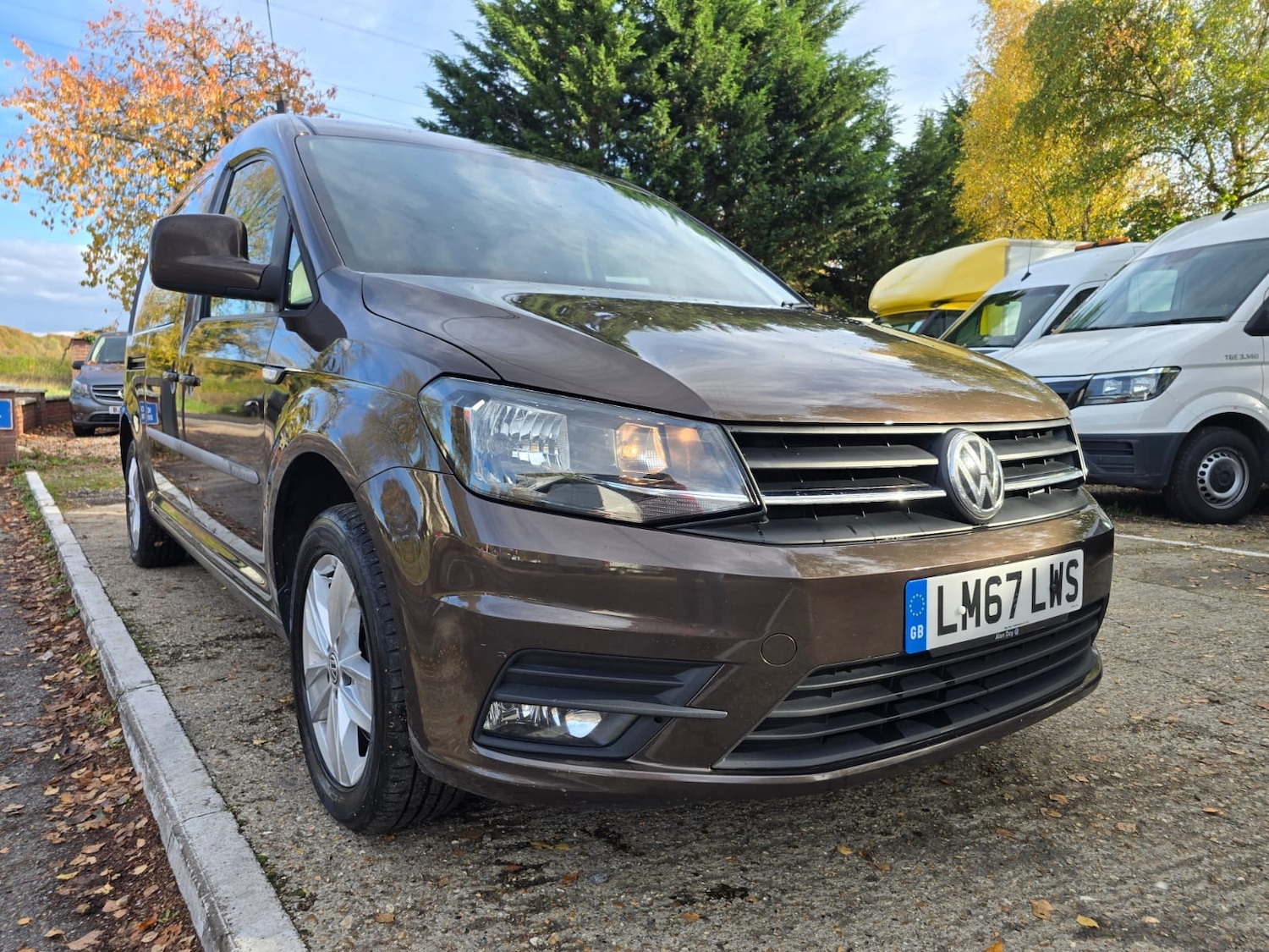 Used Volkswagen Caddy Maxi 2017 for sale - 76437332: Photo 3
