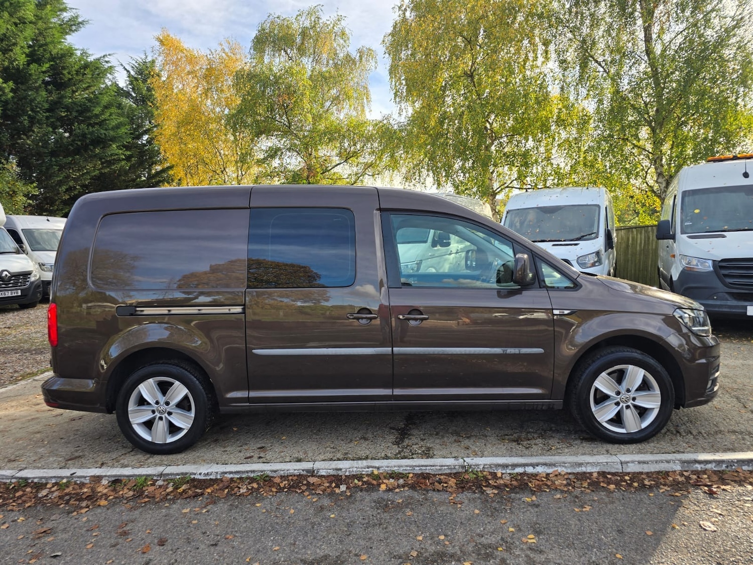 Used Volkswagen Caddy Maxi 2017 for sale - 76437332: Photo 7