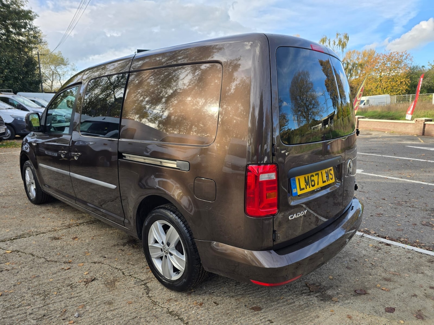 Used Volkswagen Caddy Maxi 2017 for sale - 76437332: Photo 9