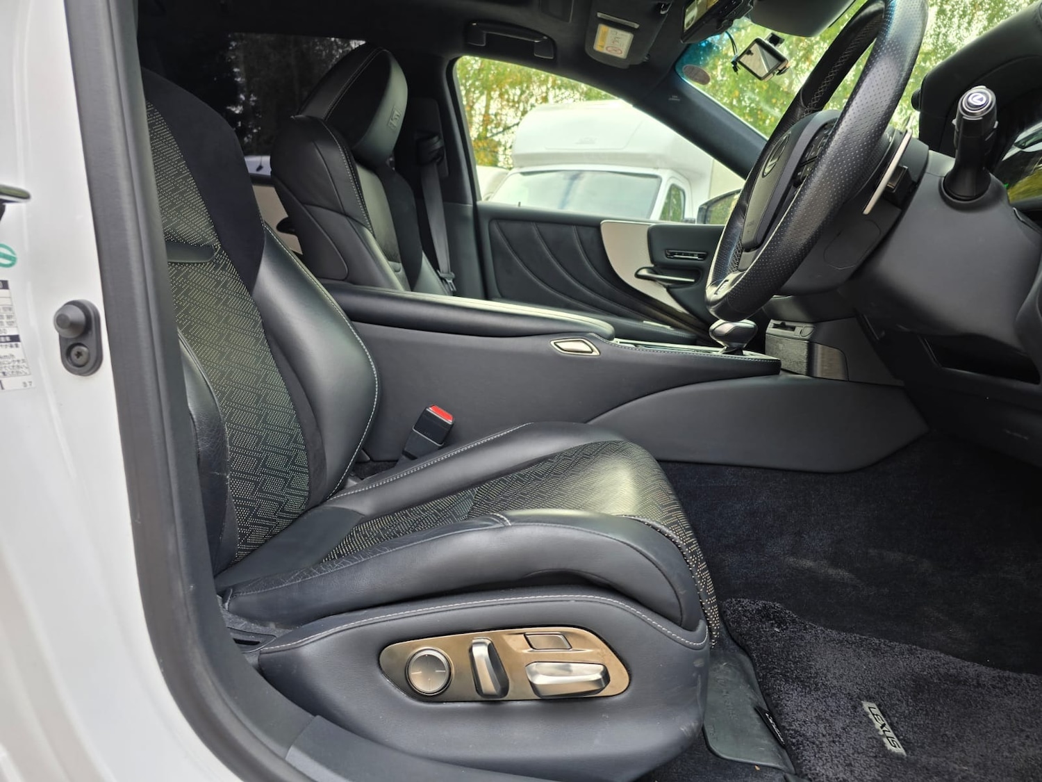 Used Lexus LS 2018 for sale - 76302478: Photo 21