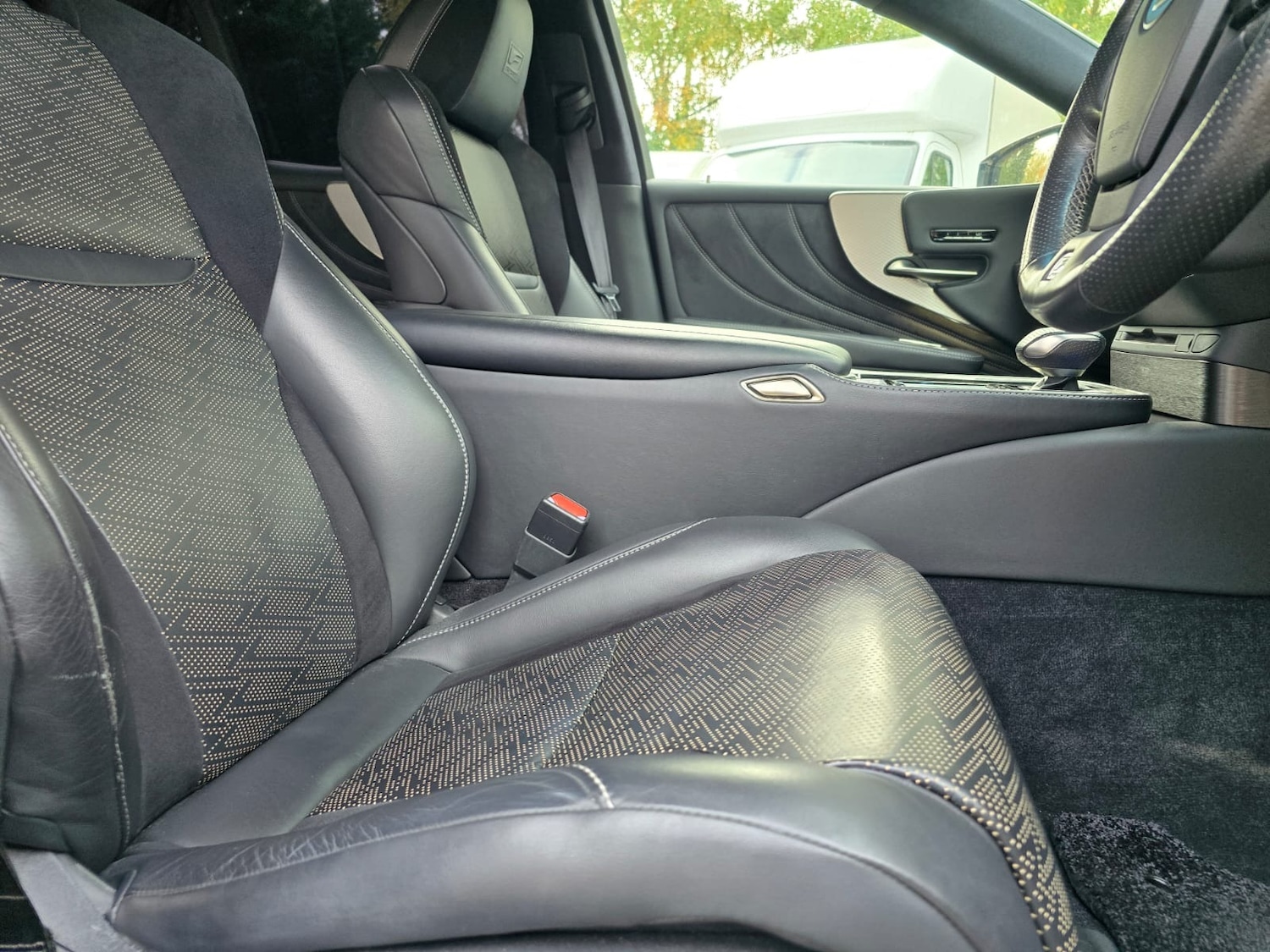 Used Lexus LS 2018 for sale - 76302478: Photo 22