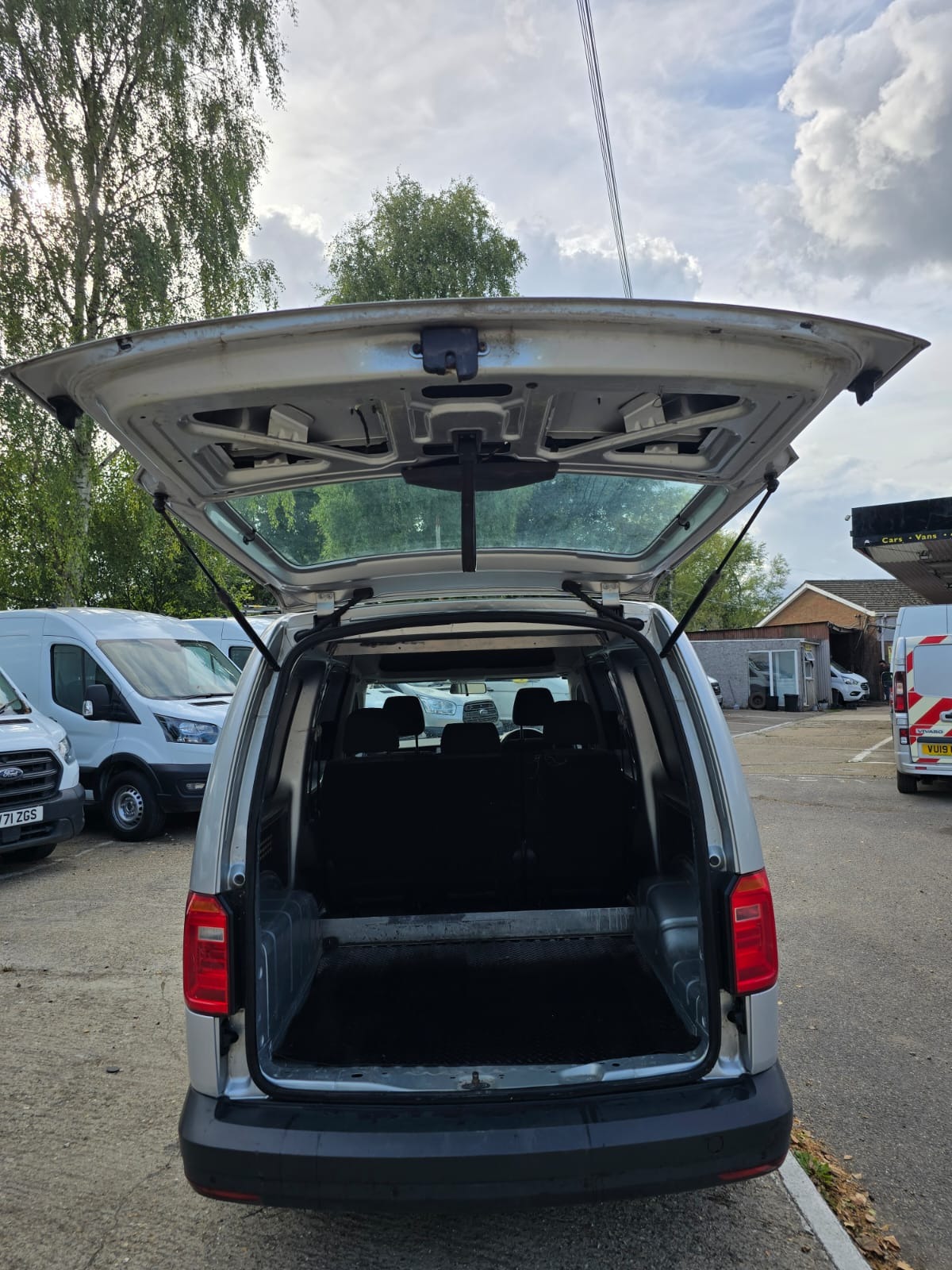 Used Volkswagen Caddy Maxi 2019 for sale - 77691054: Photo 14