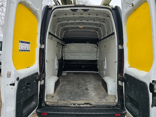 Used Vauxhall Vivaro 2017 for sale - 74941703: Photo 11