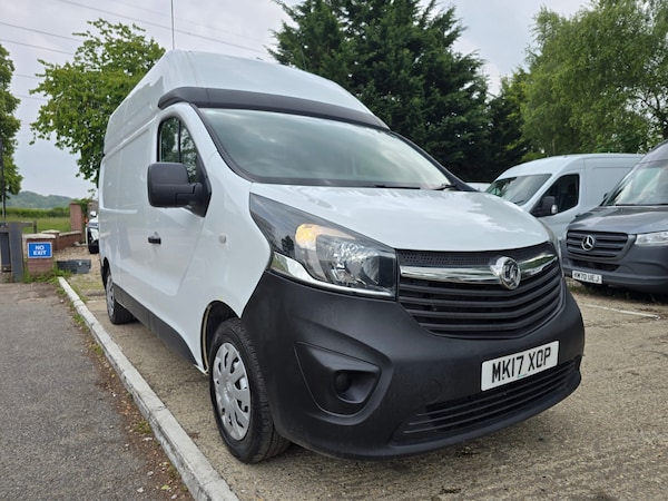 Used Vauxhall Vivaro 2017 for sale - 74941703: Photo 3
