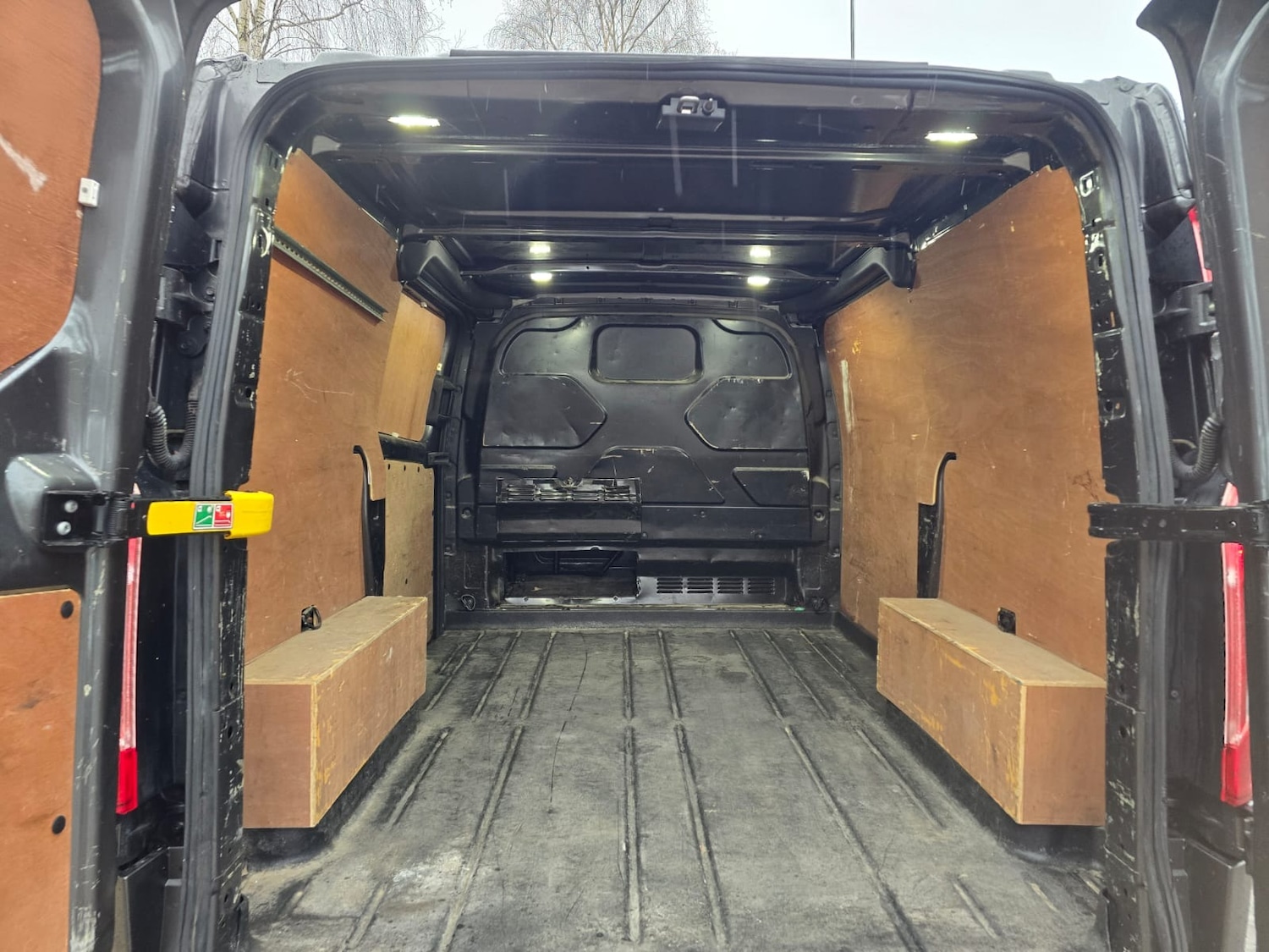 Used Ford Transit Custom 2017 for sale - 77460368: Photo 12