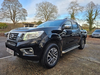 Used Nissan Navara 2017 for sale - 76796651: Photo