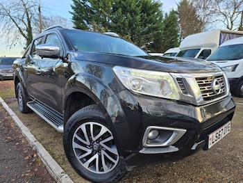Used Nissan Navara 2017 for sale - 76796651: Photo