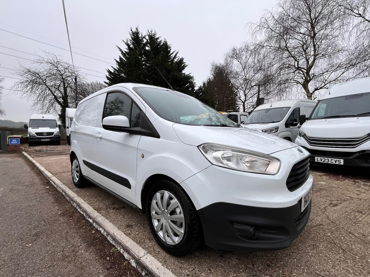 Used Ford Transit Courier 2016 for sale - 77789916: Photo 3