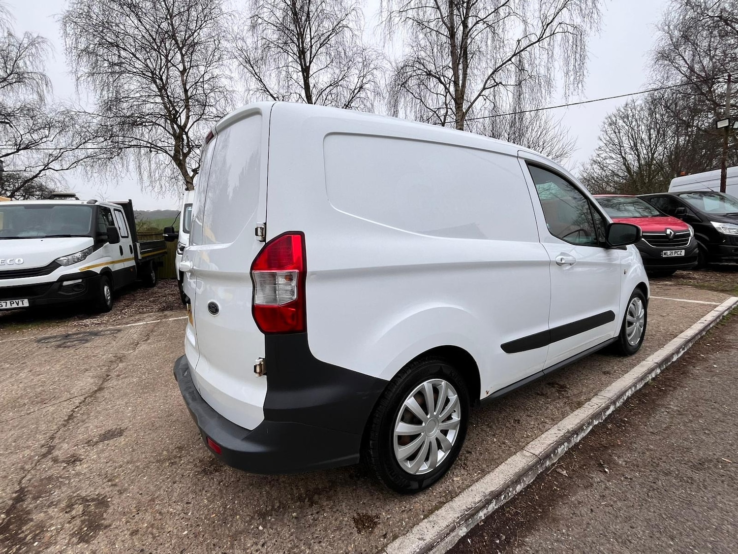 Used Ford Transit Courier 2016 for sale - 77789916: Photo 8