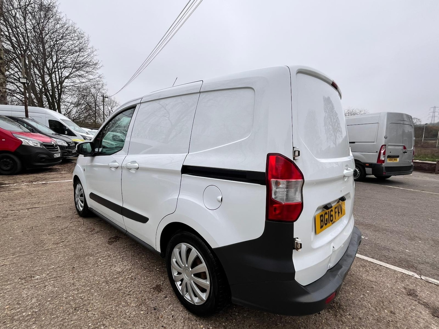 Used Ford Transit Courier 2016 for sale - 77789916: Photo 9