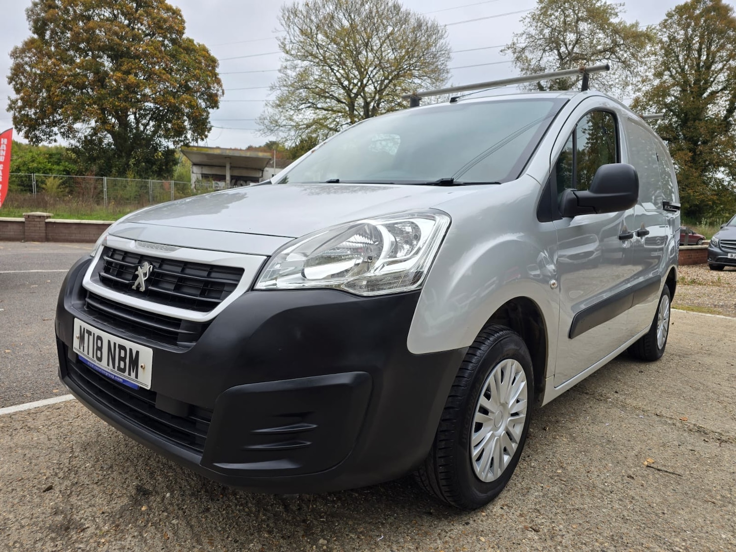 Used Peugeot Partner 2018 for sale - 76244021: Photo 2