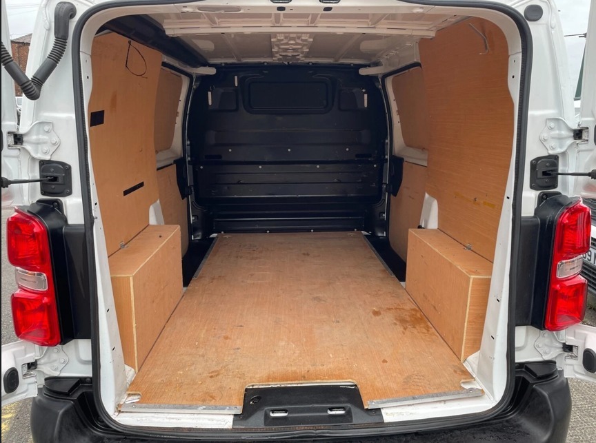 Used Vauxhall Vivaro 2020 for sale - 76615723: Photo 11