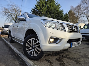Used Nissan Navara 2016 for sale - 77689568: Photo