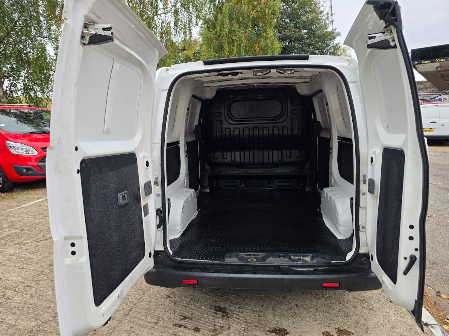 Used Nissan e-NV200 2021 for sale - 76255100: Photo 12