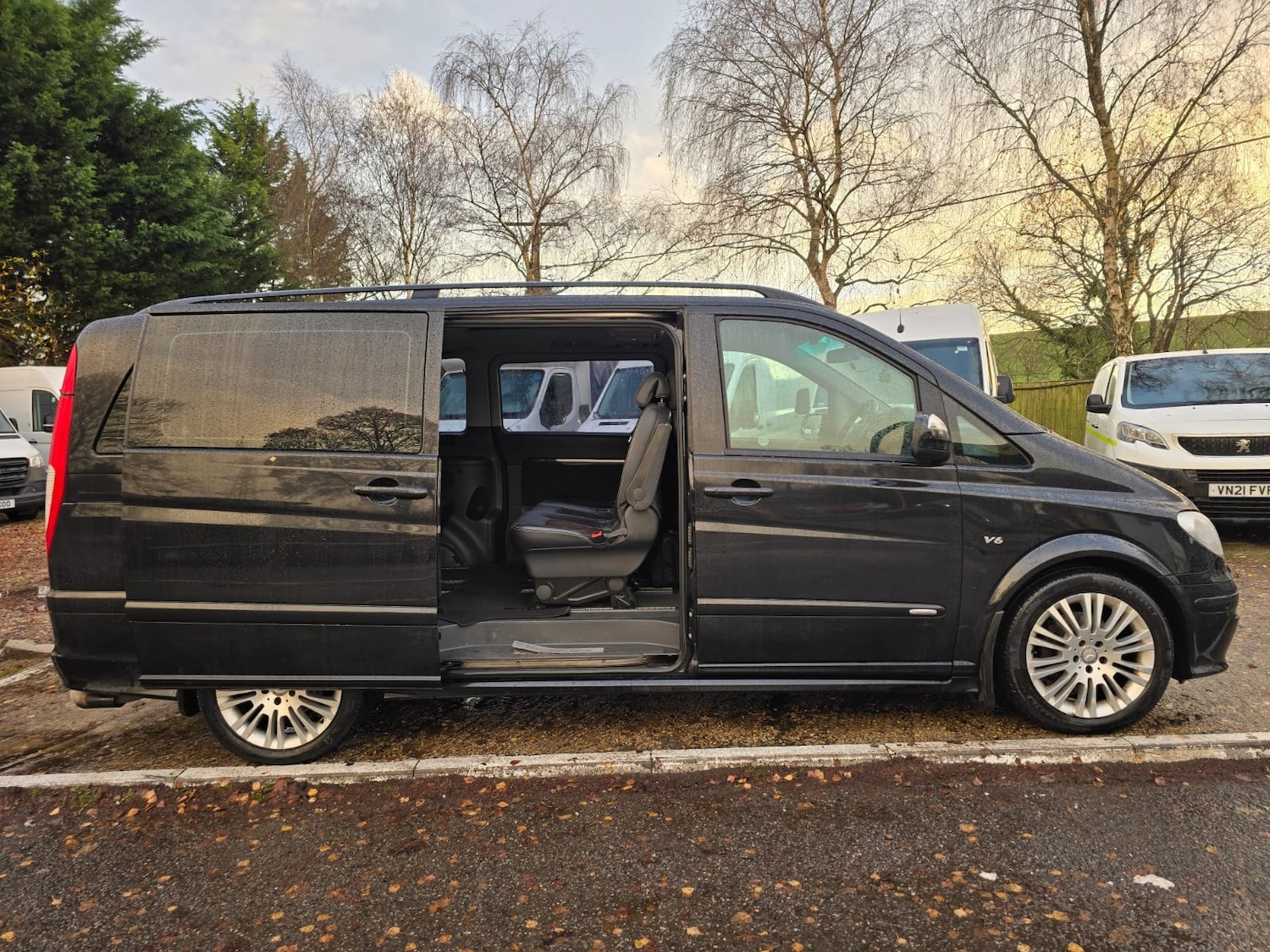 Used Mercedes-Benz Viano 2010 for sale - 76834998: Photo 5