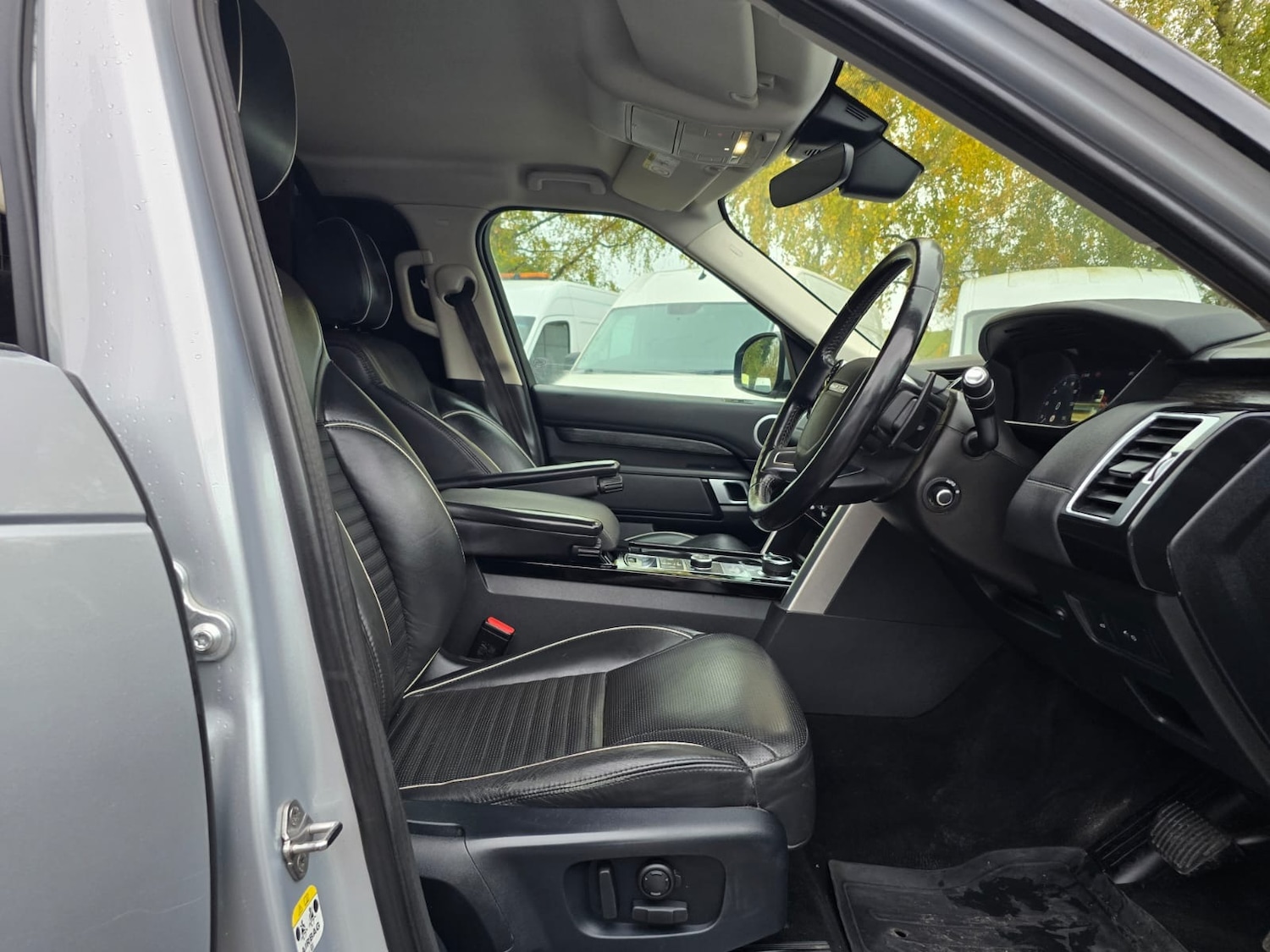 Used Land Rover Discovery 2019 for sale - 76556748: Photo 16