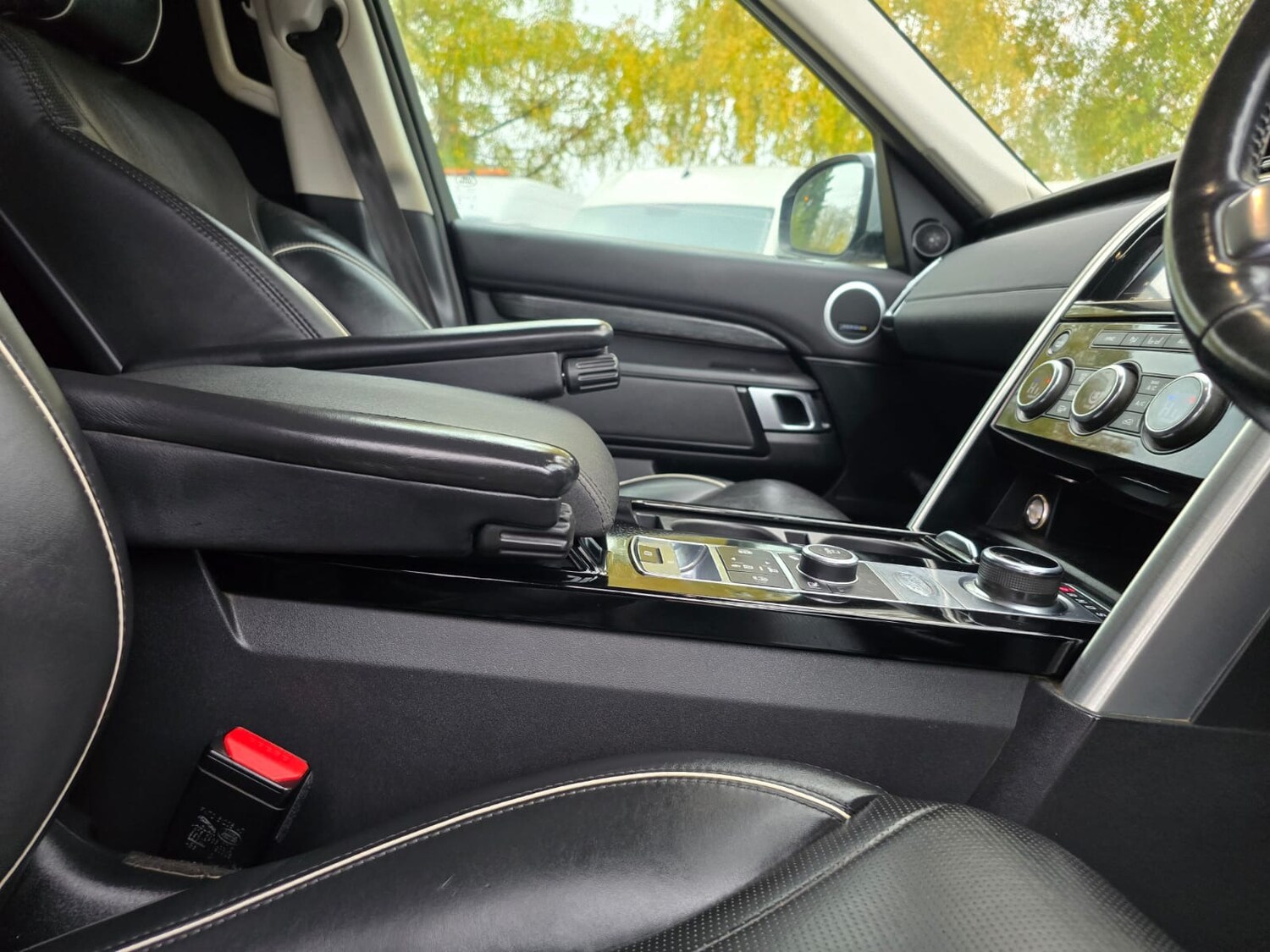 Used Land Rover Discovery 2019 for sale - 76556748: Photo 19