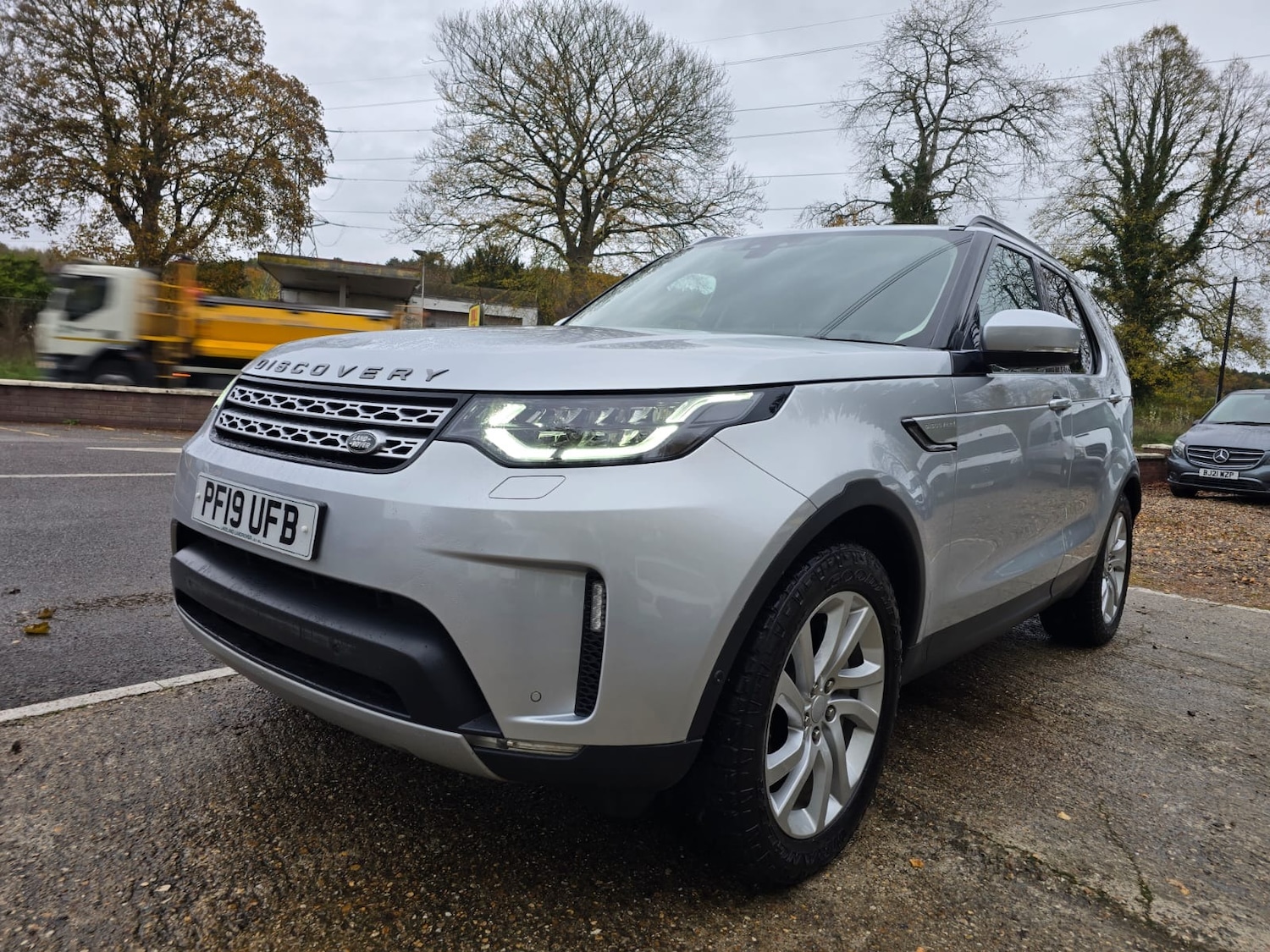 Used Land Rover Discovery 2019 for sale - 76556748: Photo 2