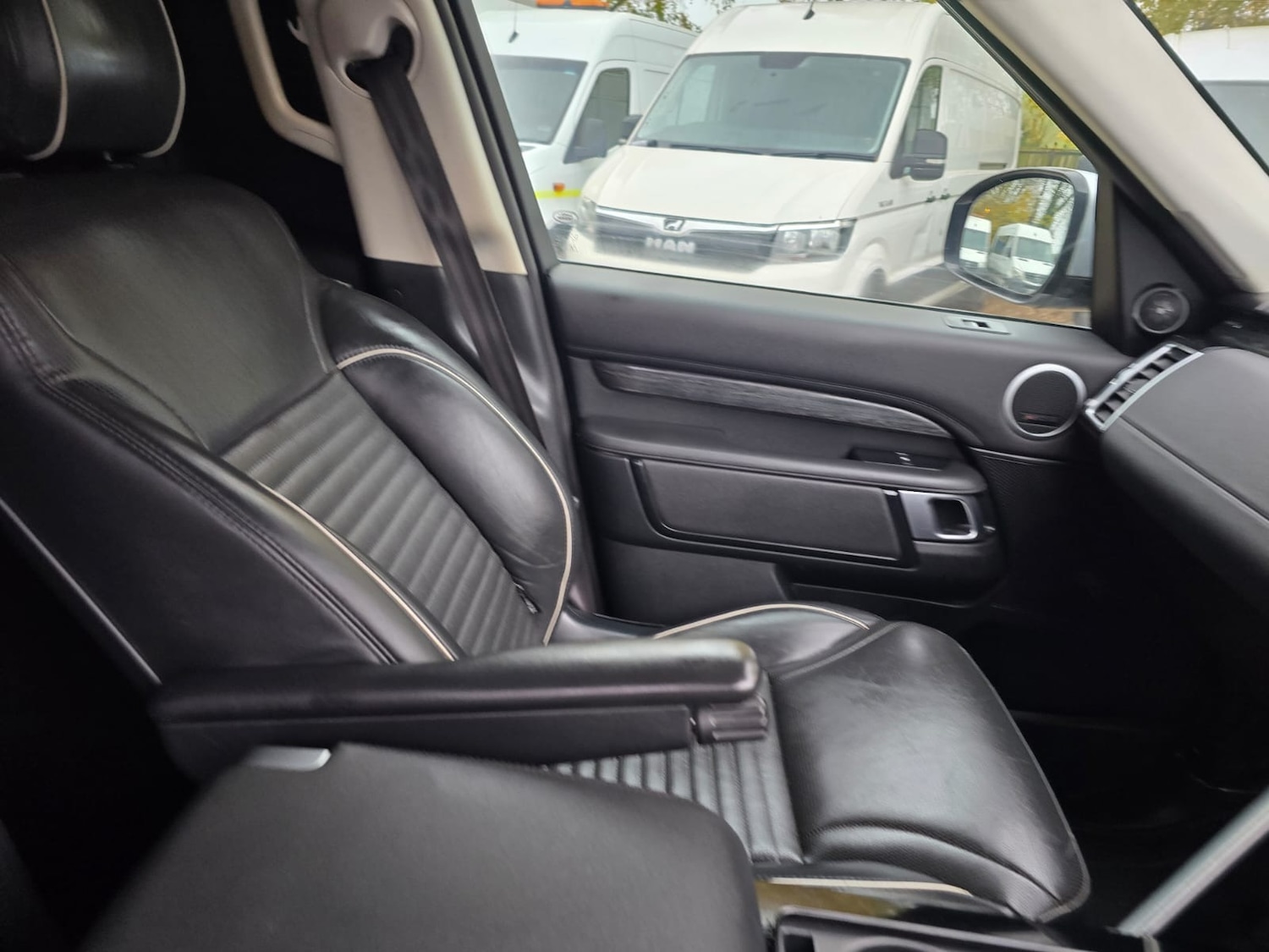 Used Land Rover Discovery 2019 for sale - 76556748: Photo 22