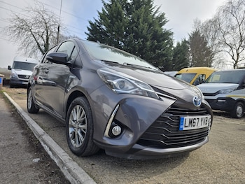 Used Toyota Yaris 2017 for sale - 77762988: Photo