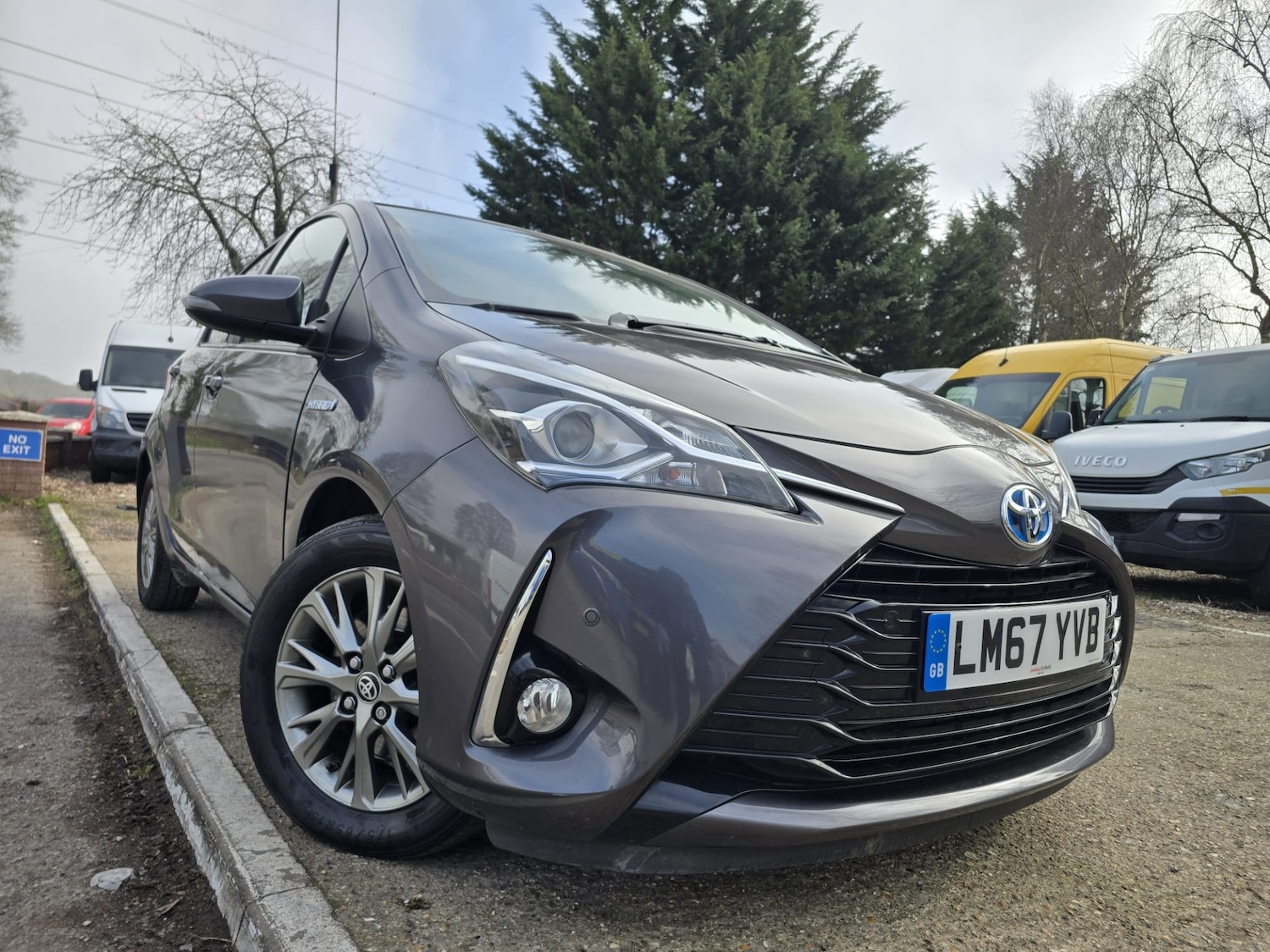 Used Toyota Yaris 2017 for sale - 77762988: Photo 3
