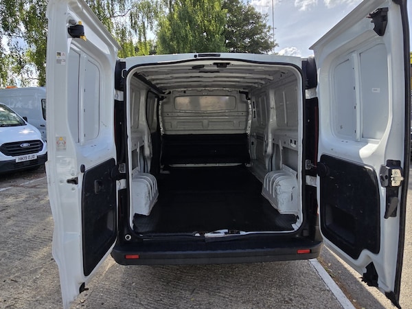 Used Vauxhall Vivaro 2018 for sale - 75309290: Photo 13