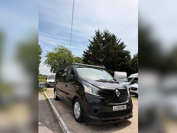 Used Renault Trafic 2018 for sale - 78941863: Photo