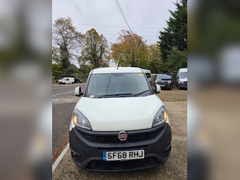 Used Fiat Doblo 2018 for sale - 76254832: Photo 4