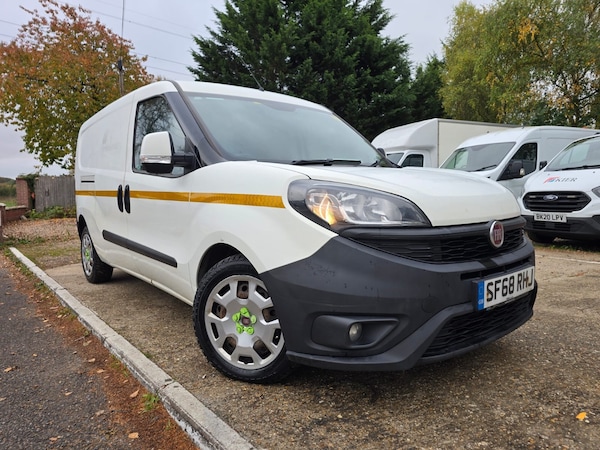 Used Fiat Doblo 2018 for sale - 76254832: Photo 5