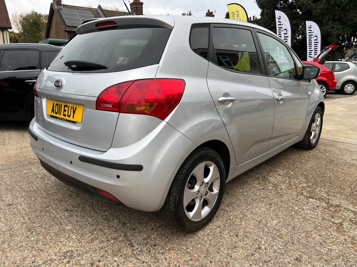 Used Kia Venga 2011 for sale - 76181637: Photo 11