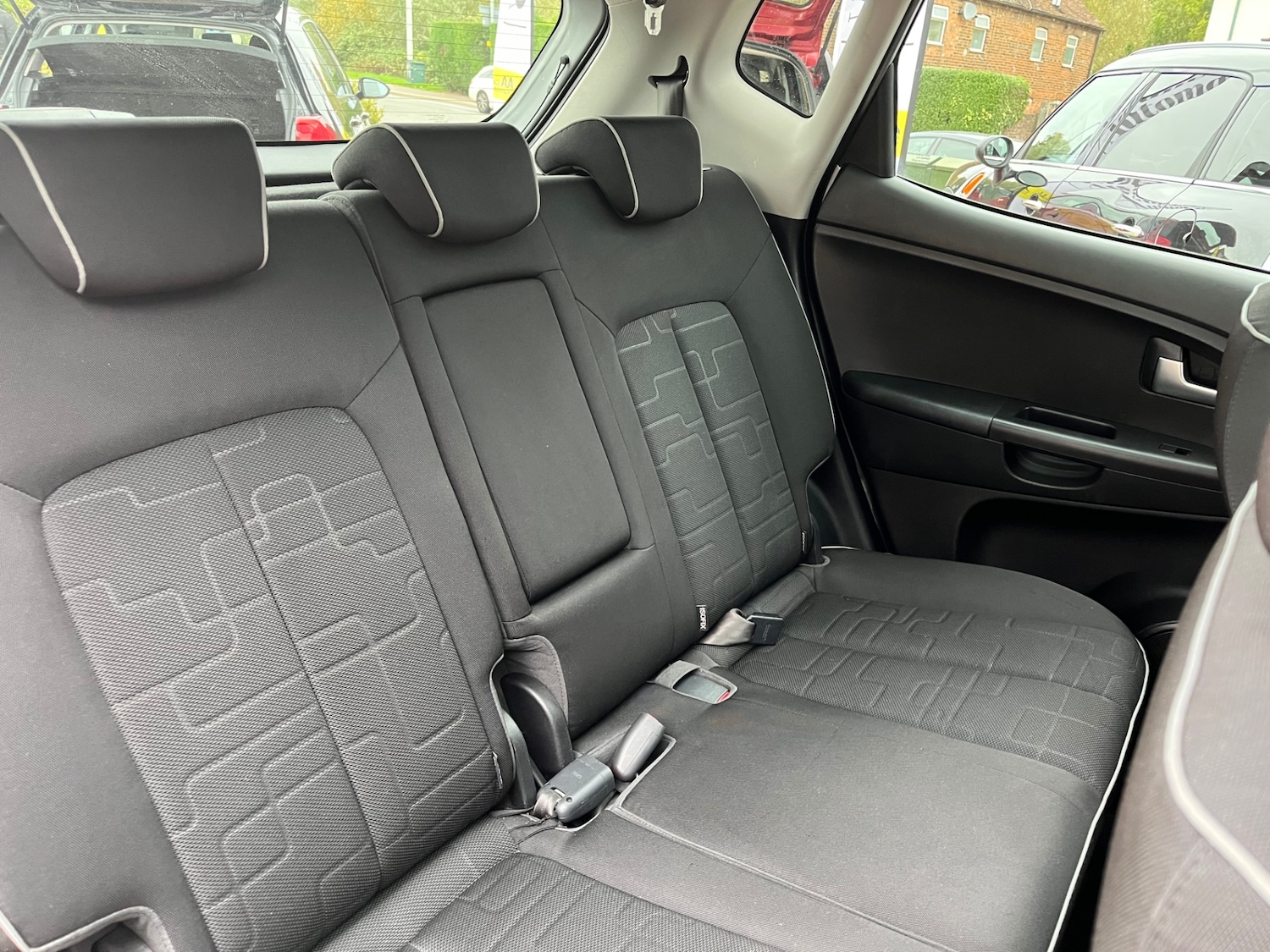 Used Kia Venga 2011 for sale - 76181637: Photo 19