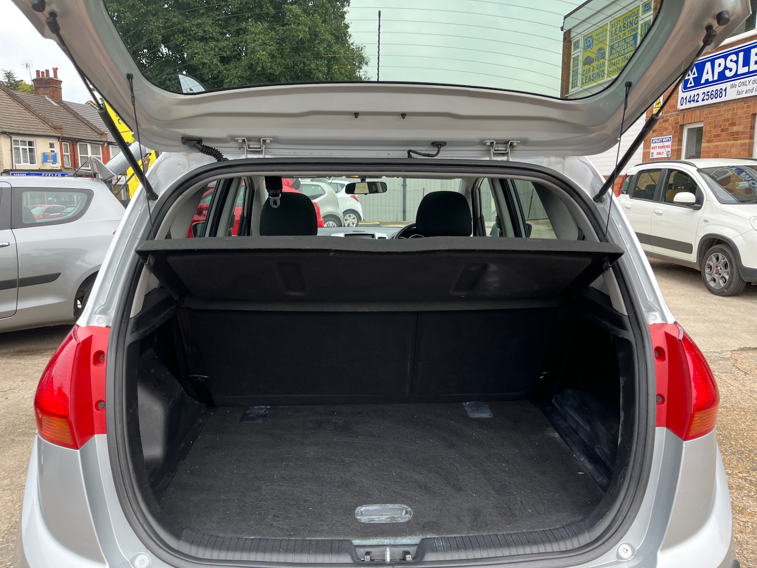 Used Kia Venga 2011 for sale - 76181637: Photo 20