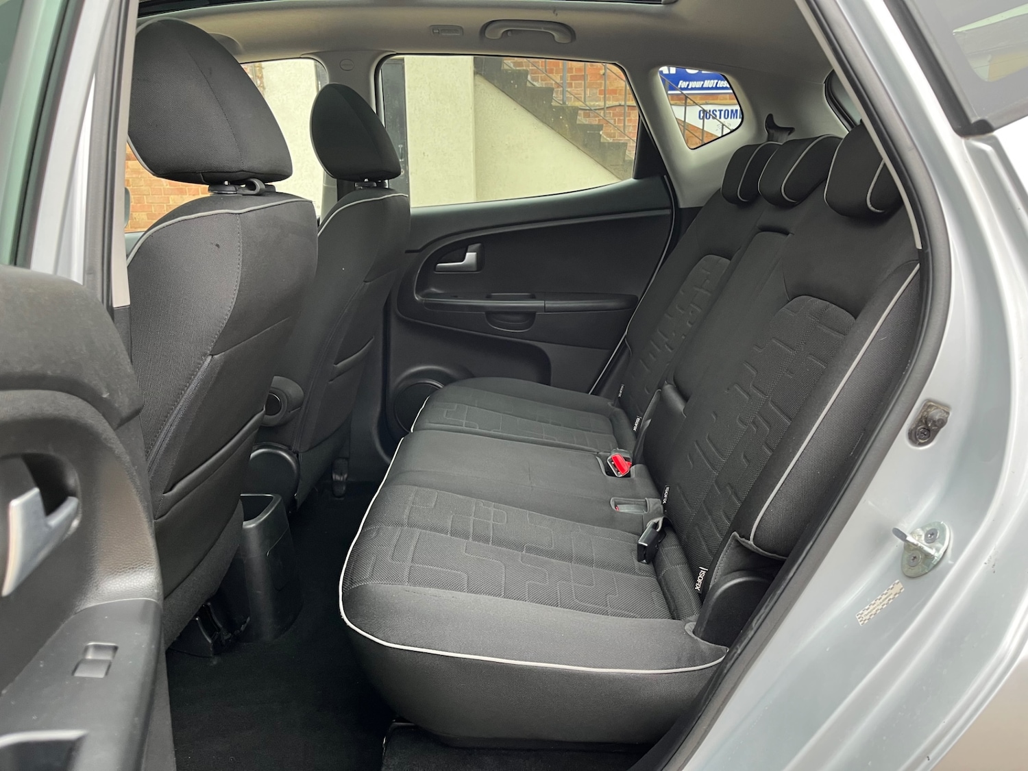 Used Kia Venga 2011 for sale - 76181637: Photo 22