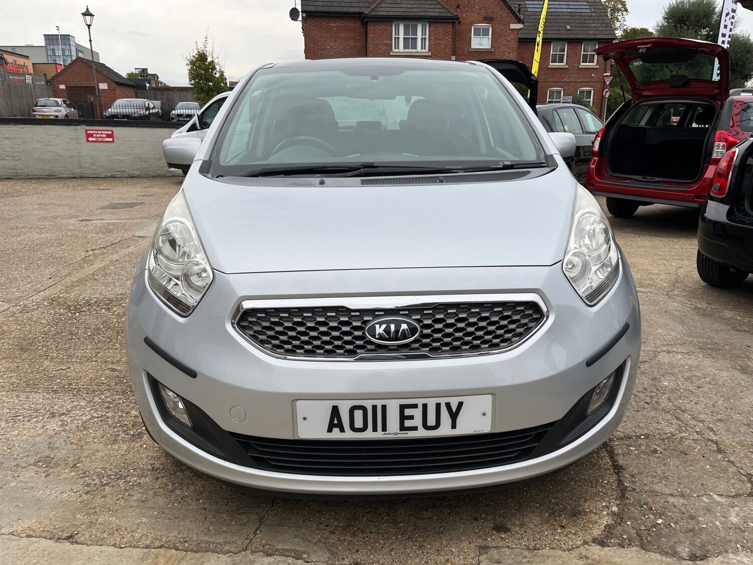 Used Kia Venga 2011 for sale - 76181637: Photo 4