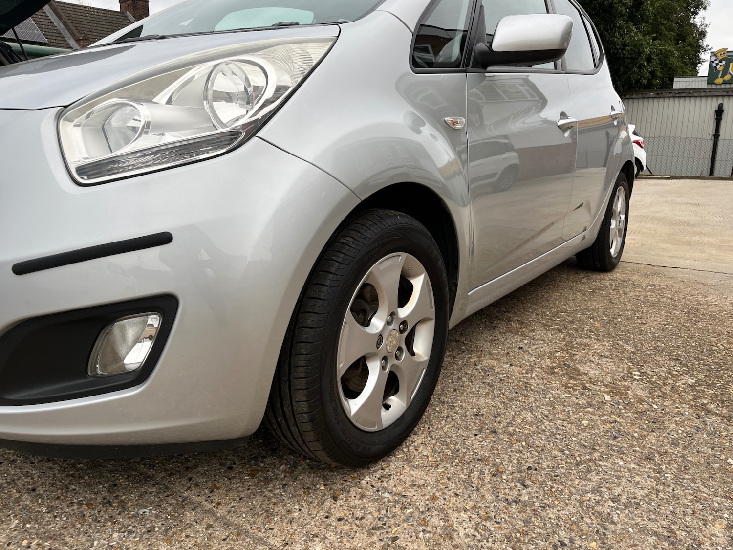 Used Kia Venga 2011 for sale - 76181637: Photo 6