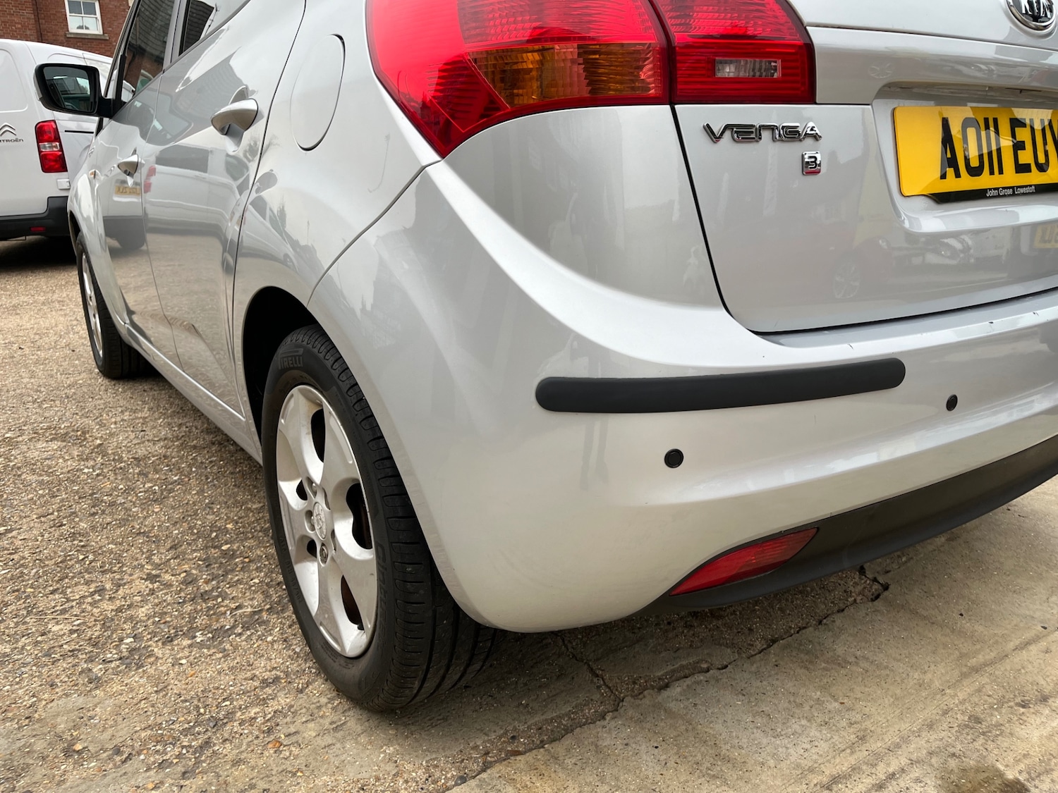 Used Kia Venga 2011 for sale - 76181637: Photo 9