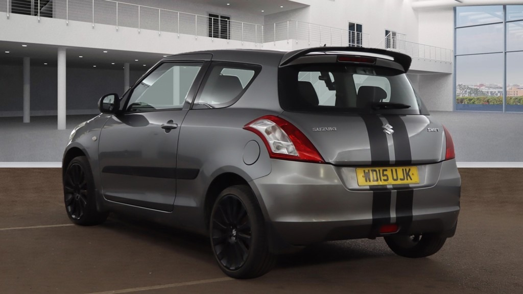 Used Suzuki Swift 2015 for sale - 76145812: Photo 3