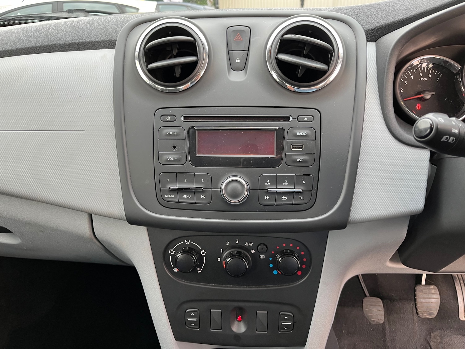 Vehicle 28