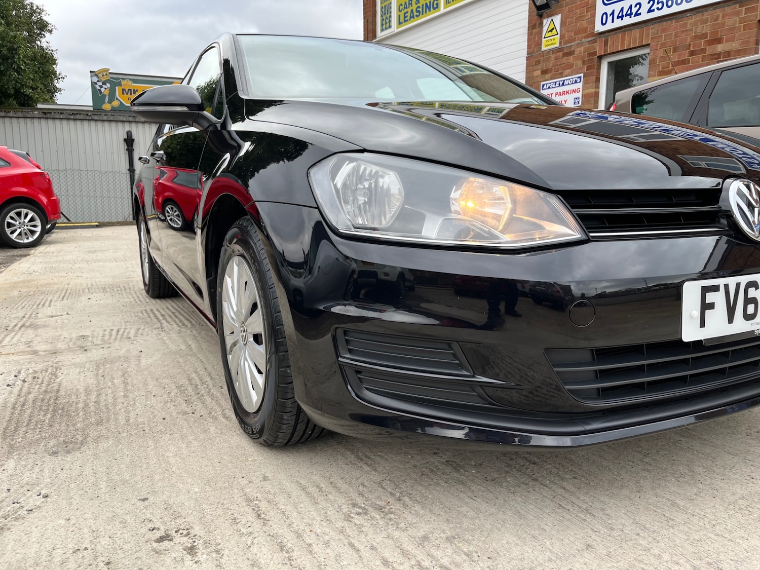 Used Volkswagen Golf 2013 for sale - 76172259: Photo 2