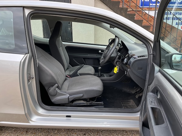 Used Volkswagen up! 2013 for sale - 76146272: Photo 14