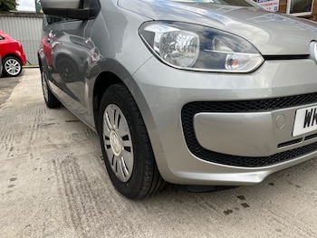 Used Volkswagen up! 2013 for sale - 76146272: Photo 2