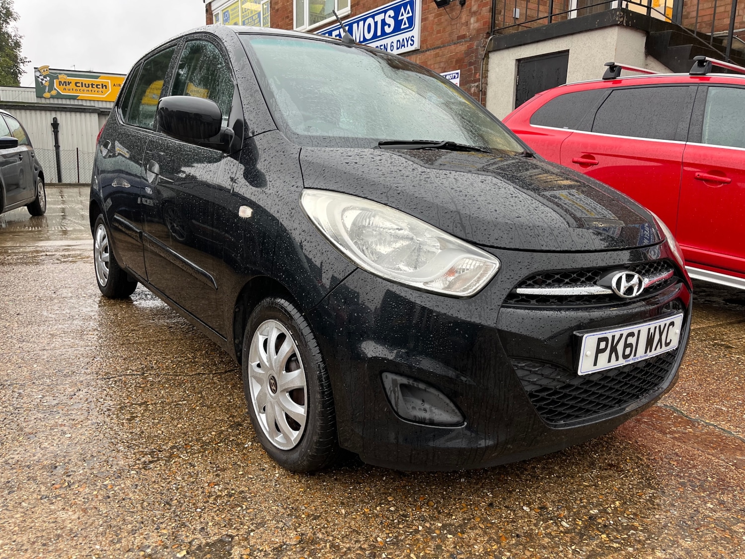 Used Hyundai i10 2011 for sale - 76588898: Photo 1