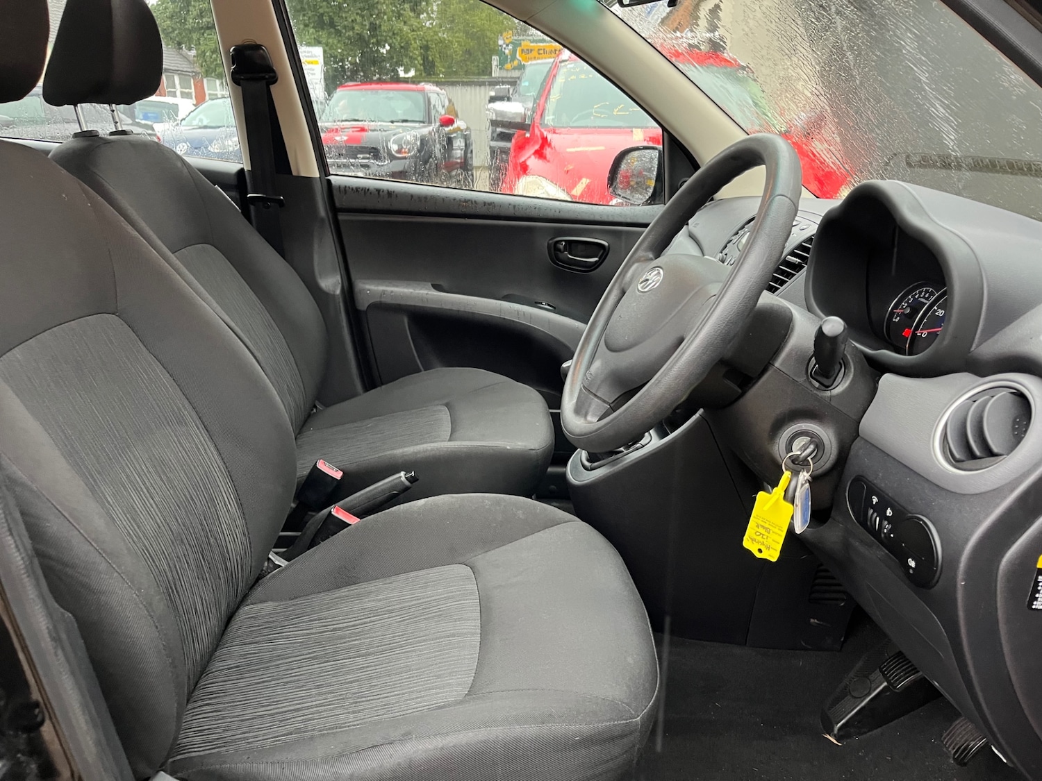 Used Hyundai i10 2011 for sale - 76588898: Photo 10