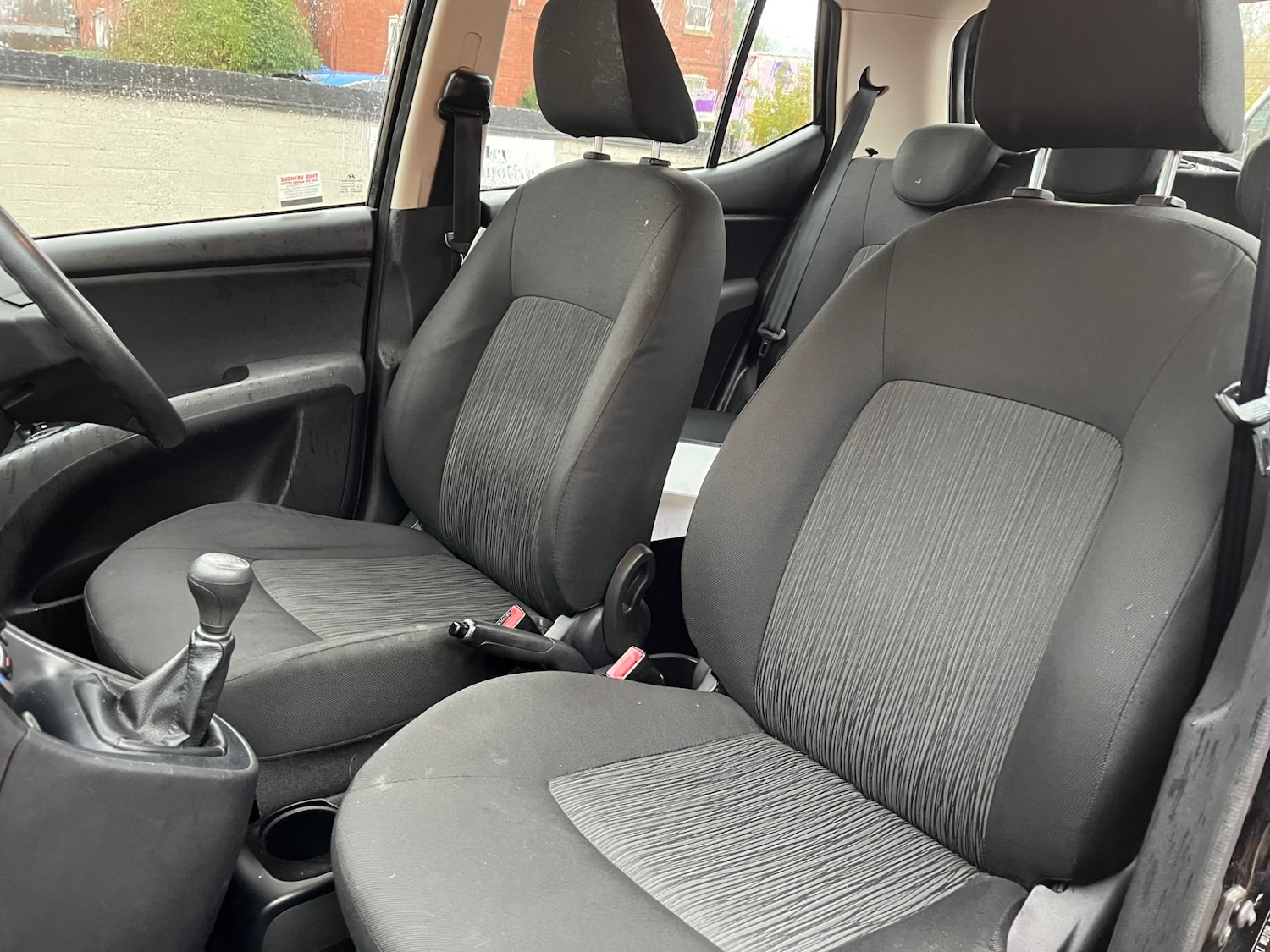 Used Hyundai i10 2011 for sale - 76588898: Photo 19