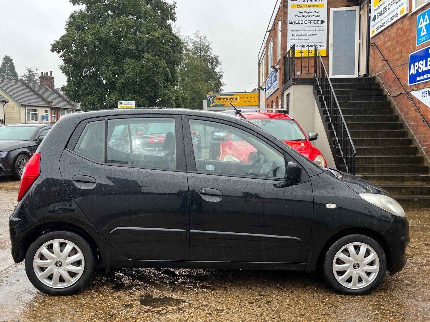 Used Hyundai i10 2011 for sale - 76588898: Photo 7